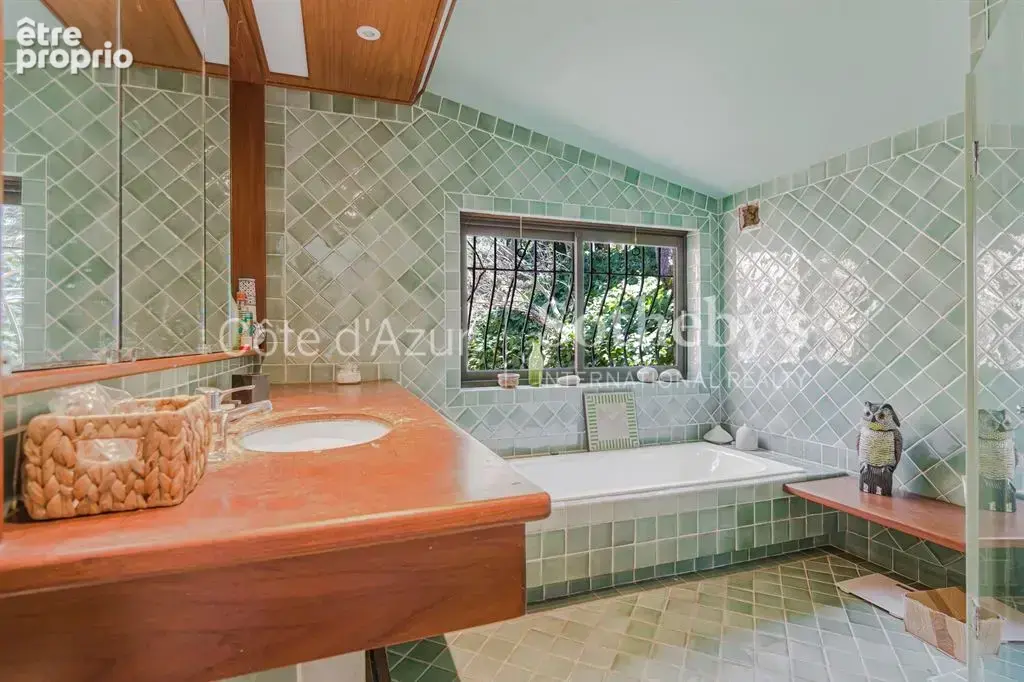 Théoule-sur-Mer – Villa provençale de 180 m² avec vue mer panoramique, piscine et hammam - photo 13