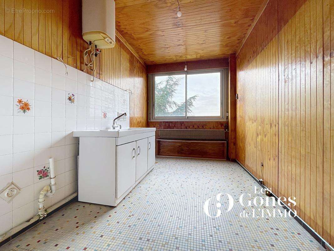 Appartement à LYON-8E