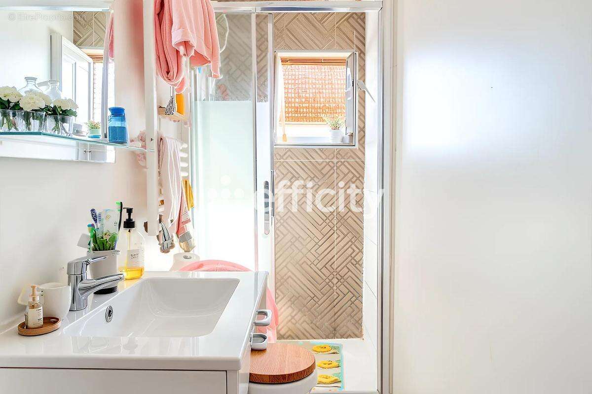 Maison 50 m² à Villeneuve-Le-Roi  - photo 6