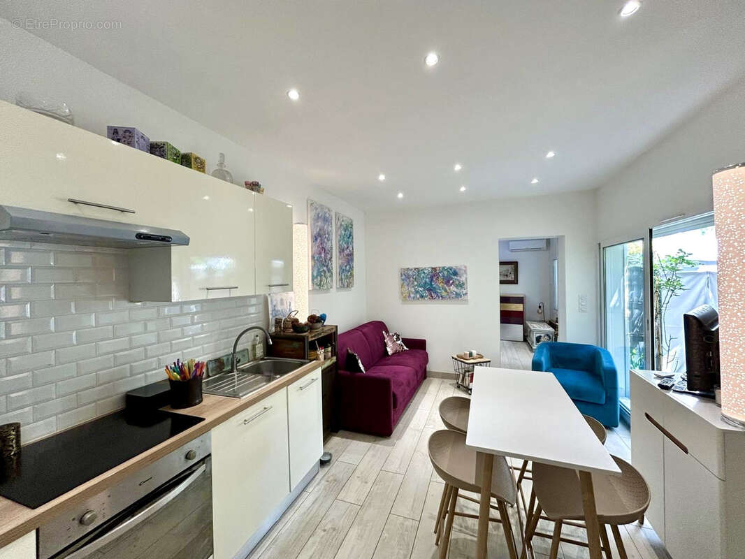 Appartement à ROQUEBRUNE-CAP-MARTIN