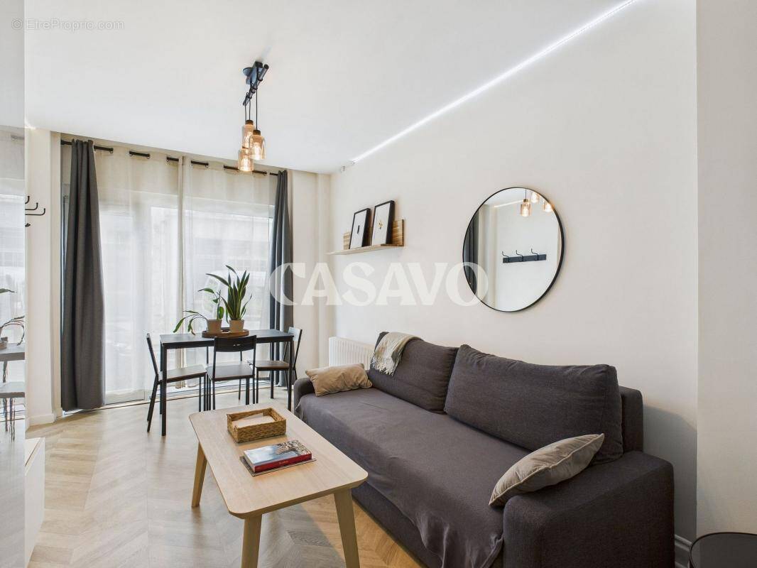 Appartement à PARIS-17E