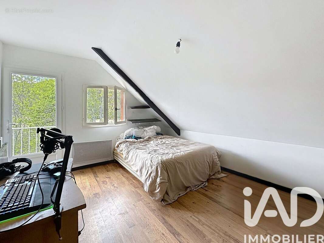 Maison 295 m² à Montclar  - photo 9