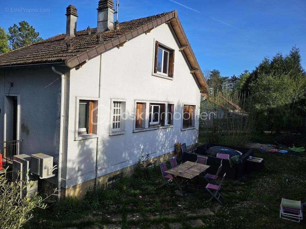 Maison familiale sur sous-sol total - Travaux à prévoir - photo 14