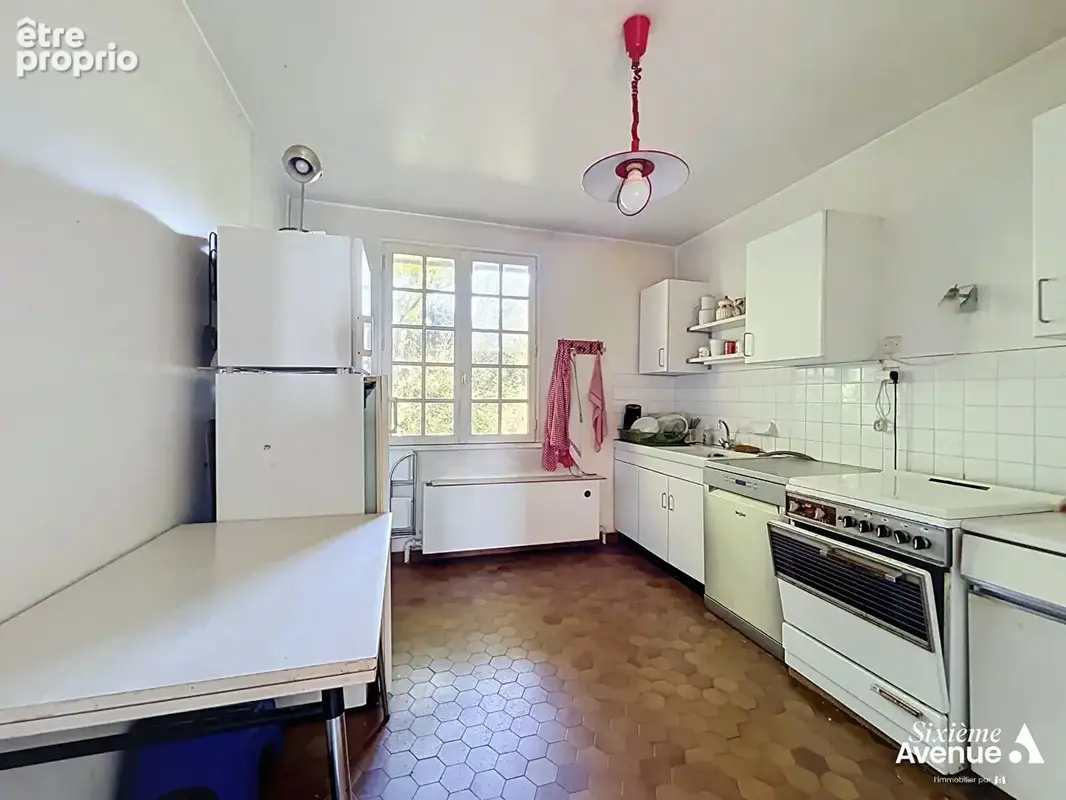 Maison avec vue panoramique Saint-Cyr-Sur-Le-Rhône de 165m² utiles. - photo 6