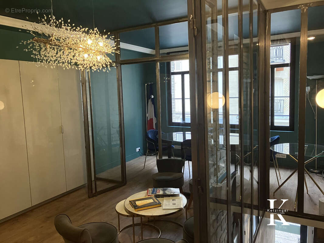 Appartement à PARIS-14E