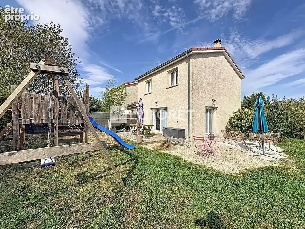 Photo Maison à Saint-Denis-Les-Bourg au prix de 239 000€