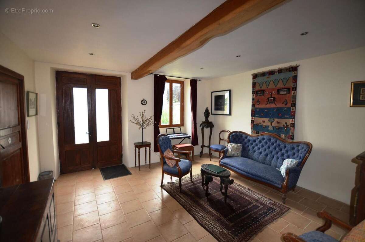 Maison à MONTESQUIOU
