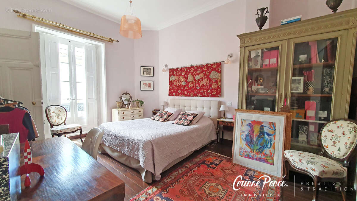 Centre ville nimes maison de maitre d' exception corinne ponce immobilier - photo 11