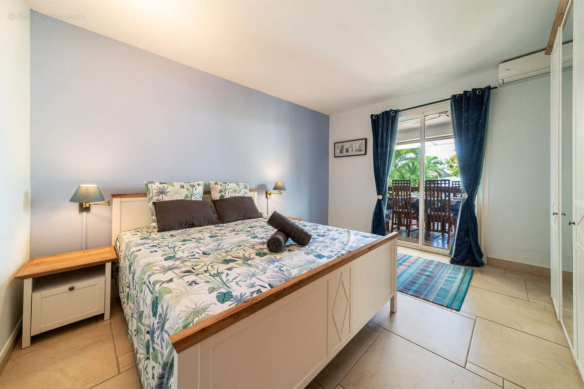 Maison à L&#039;ETANG-SALE