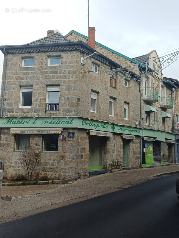 Appartement à TENCE