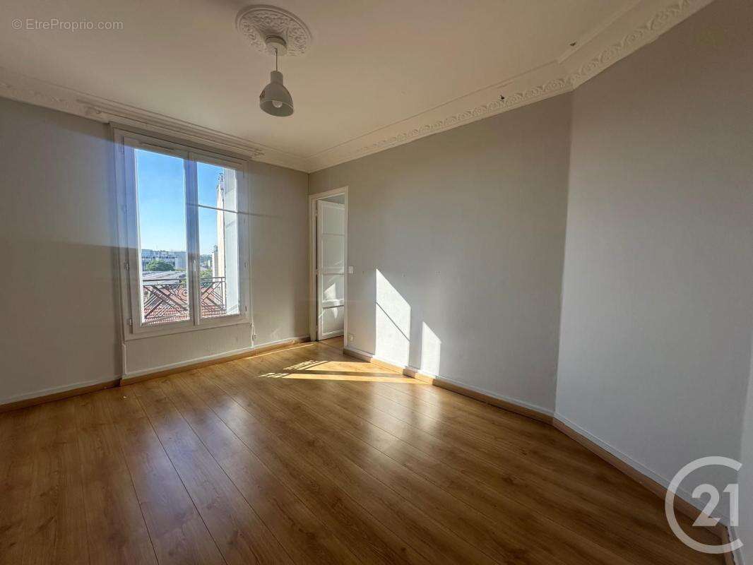 Appartement à FONTENAY-SOUS-BOIS