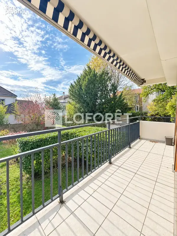 Appartement à LE PERREUX-SUR-MARNE