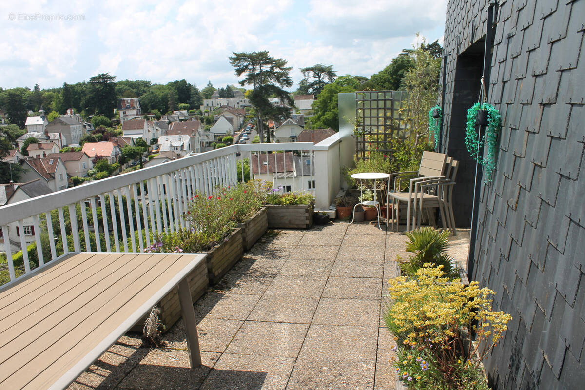 Appartement à SAINT-CYR-SUR-LOIRE
