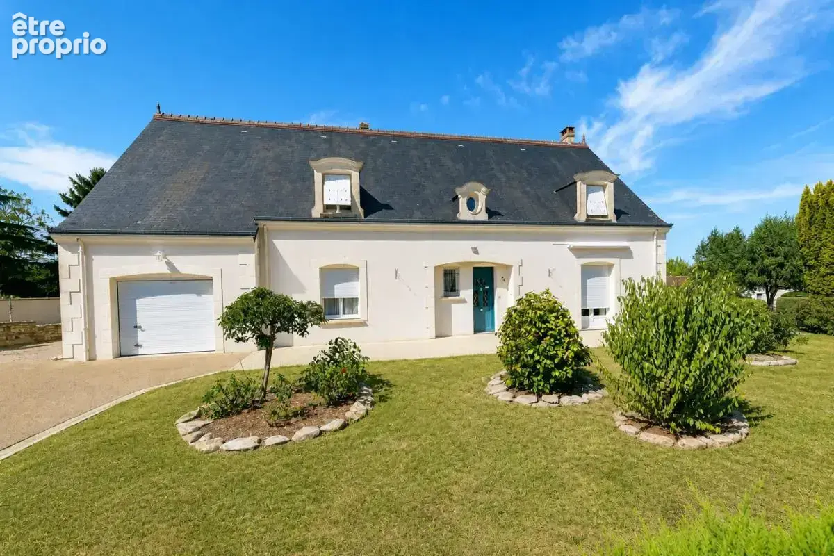Maison à NOUANS-LES-FONTAINES