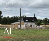 Maison à LA LANDE-DE-LOUGE