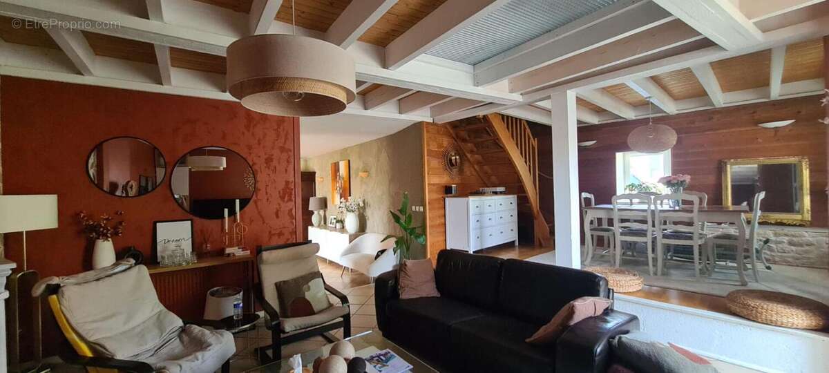 Maison à LE LOROUX-BOTTEREAU