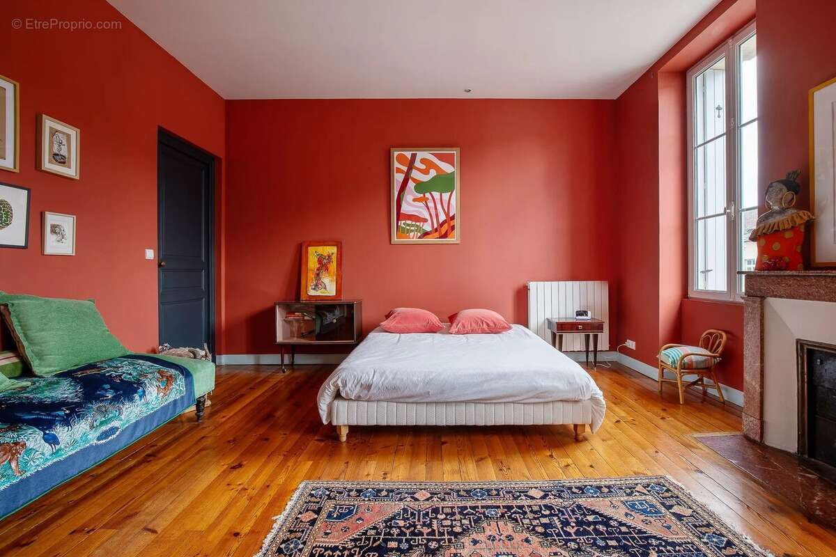 Maison à POUILLON