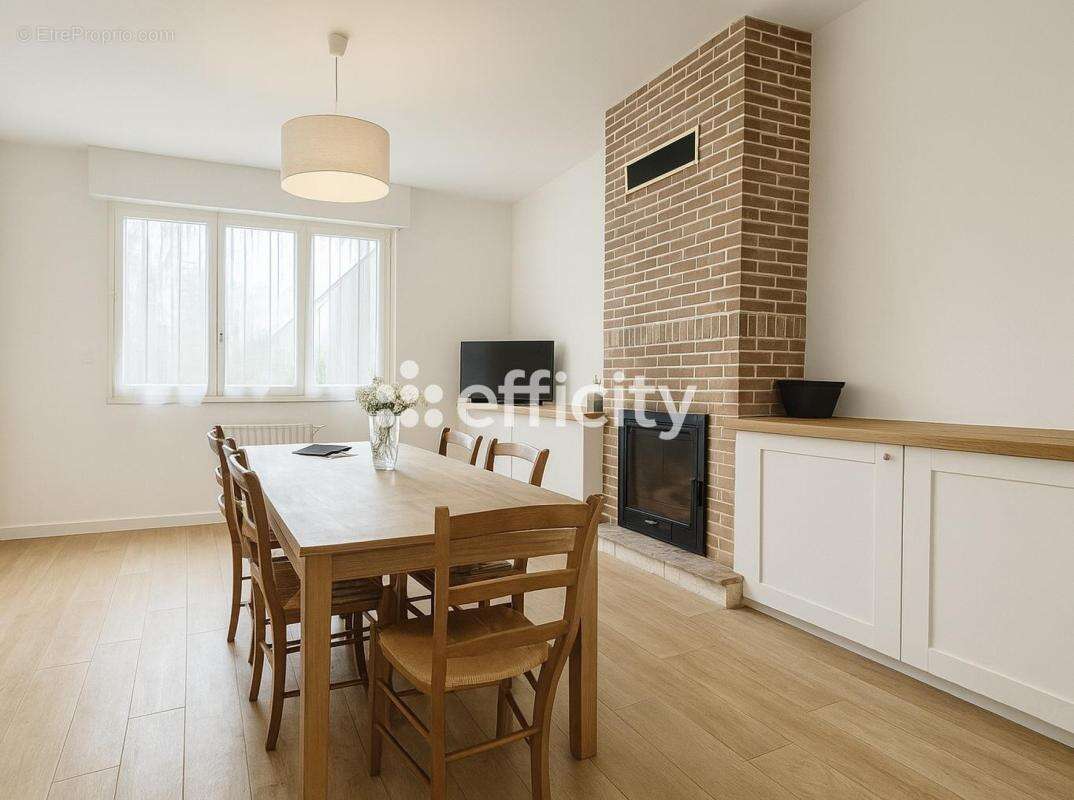 Maison à ESQUERCHIN