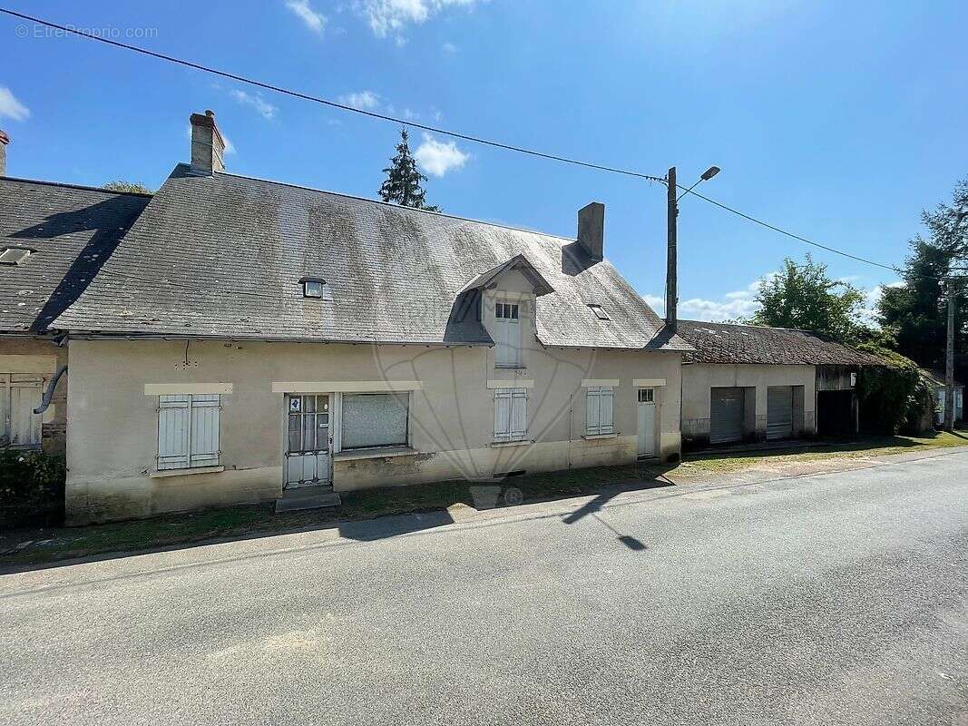 Maison à FLEURY-SUR-LOIRE