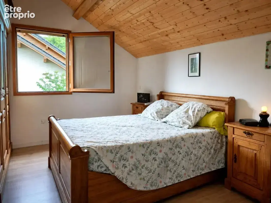 Maison récente avec deux logements indépendants à Guillestre - photo 7