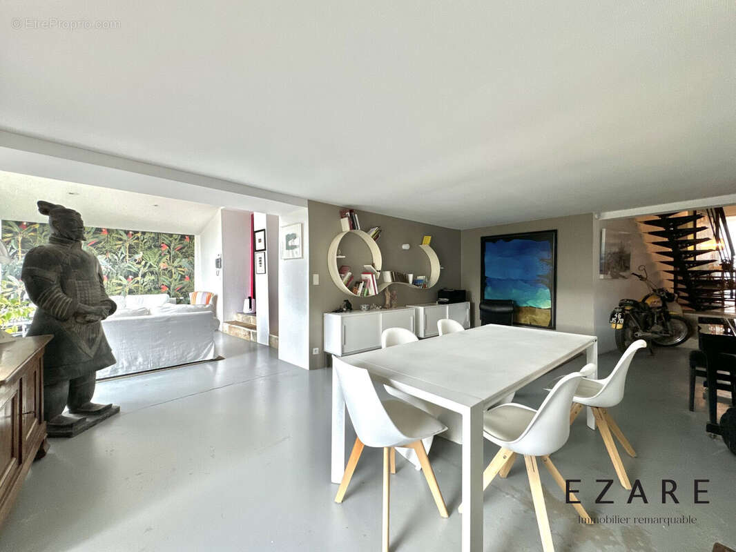 Maison à FONTAINE-FRANCAISE