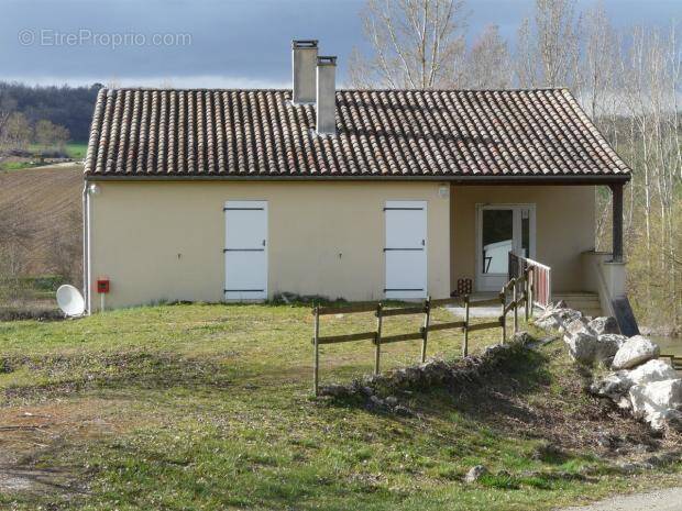 Maison à CASTELNAU-MONTRATIER