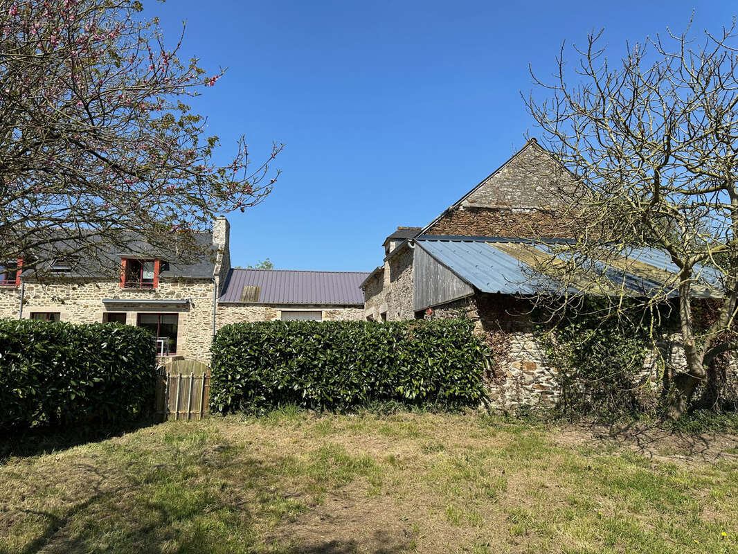 Maison à PLESSIX-BALISSON