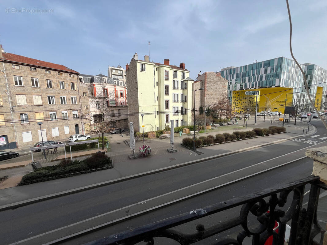 Appartement à SAINT-ETIENNE