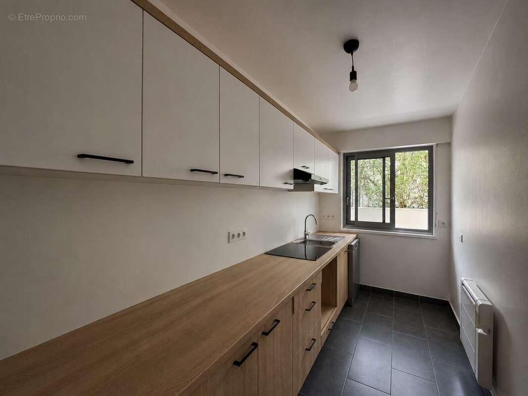 Appartement à PARIS-11E