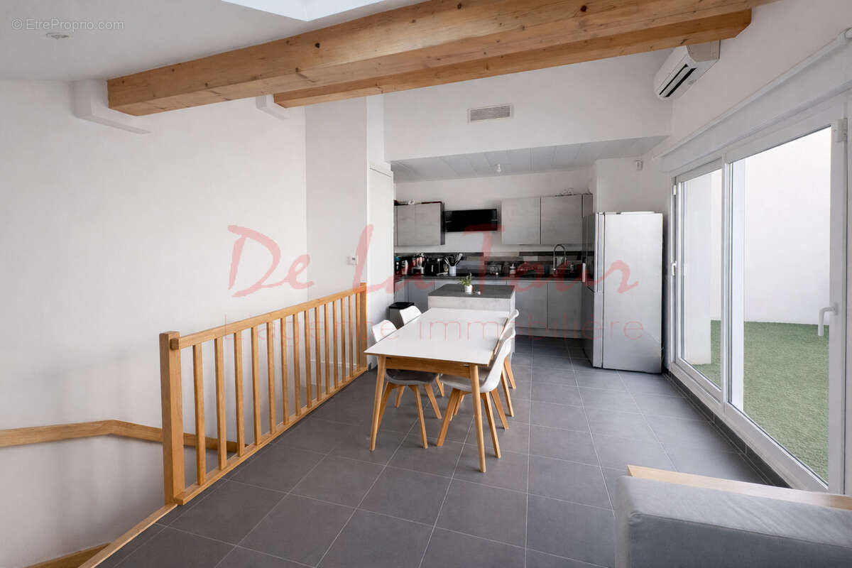 Appartement à MARSEILLE-12E