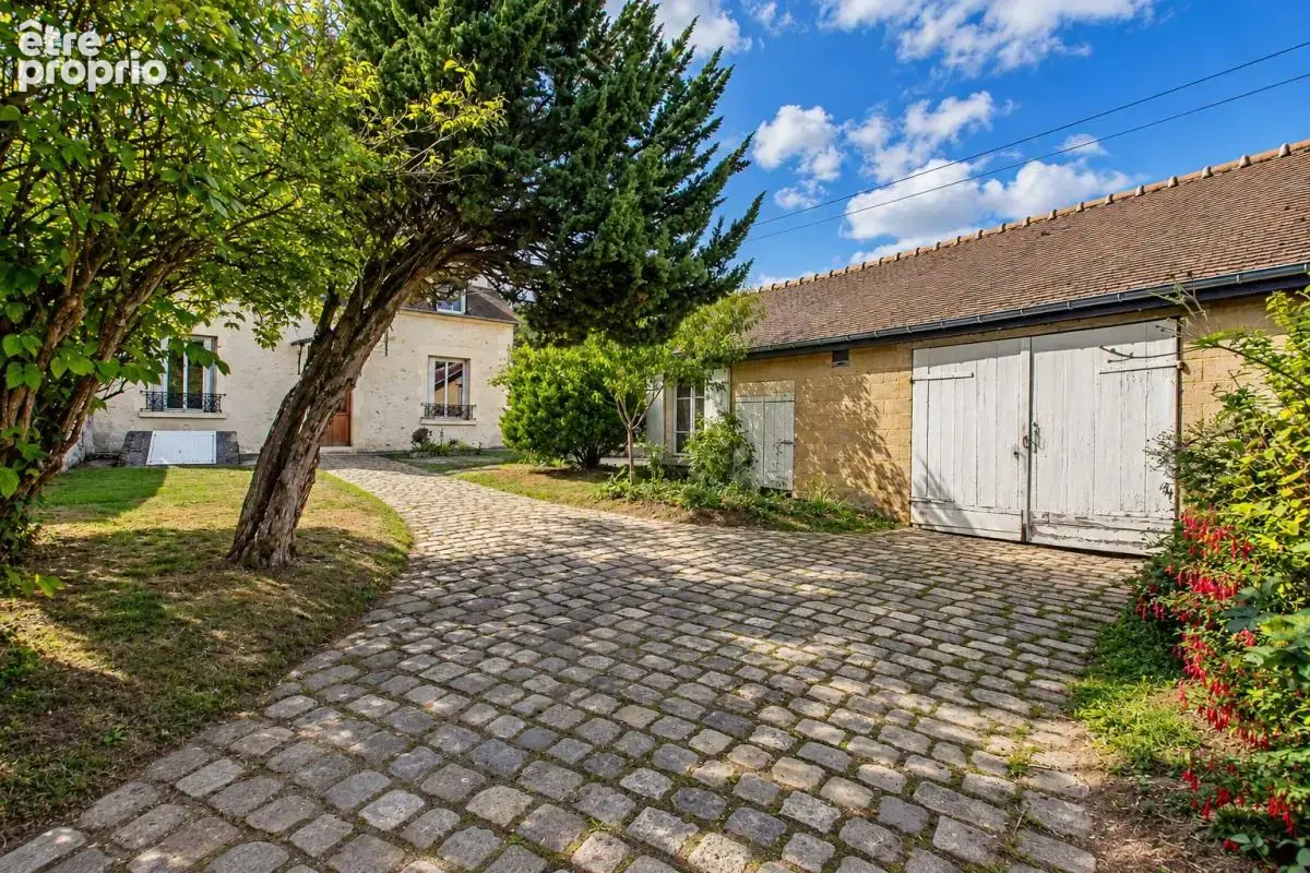 Maison Bourgeoise 4 Chambres + Garage - photo 2