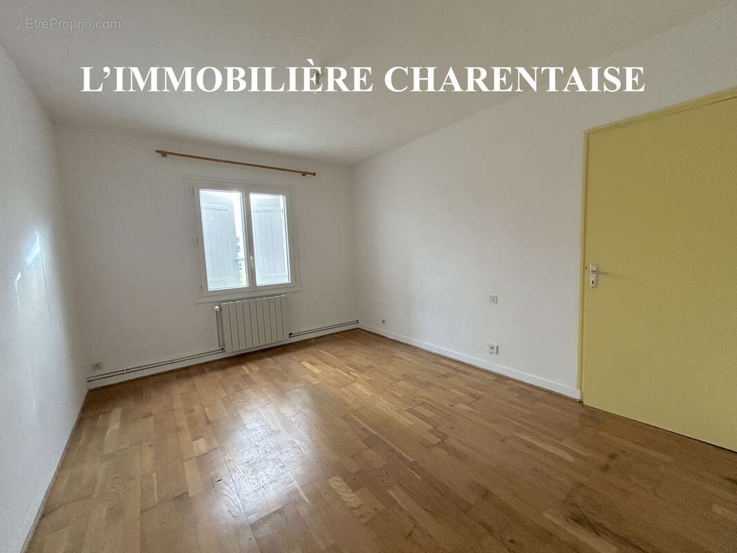 Maison à CORME-ECLUSE