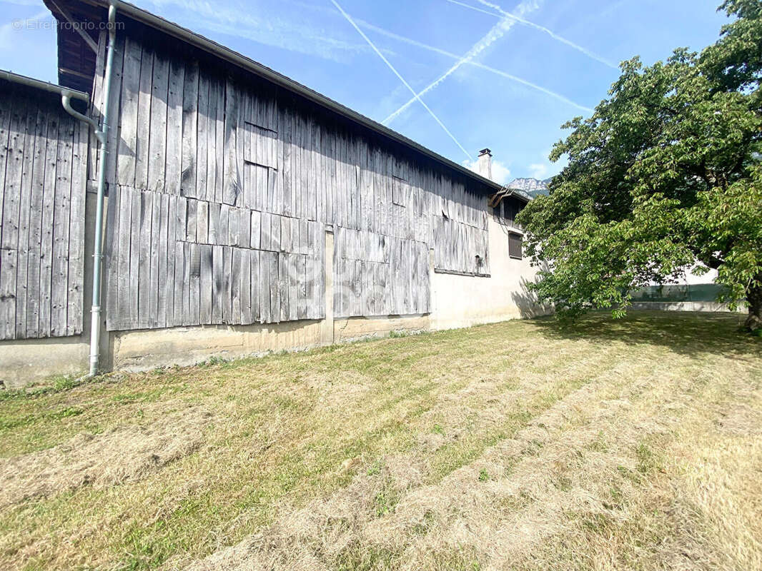 Maison à LA BUISSIERE