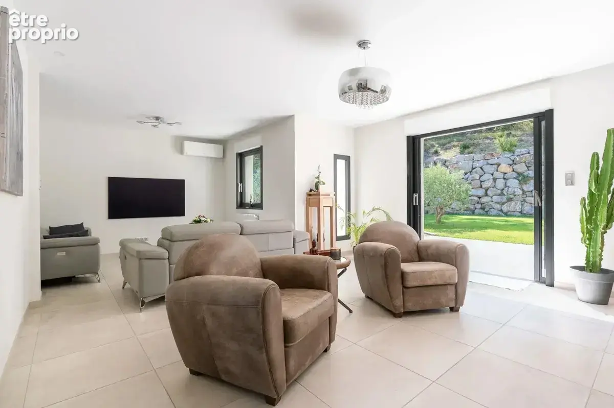 Référence : 7185-SLE - Maison contemporaine de 250 m2 au calme absolu - photo 3