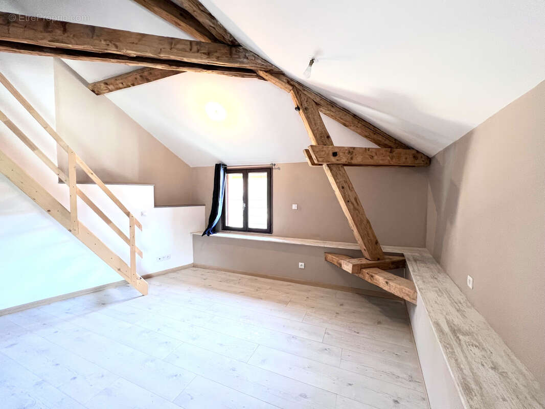 Appartement à SEYSSEL