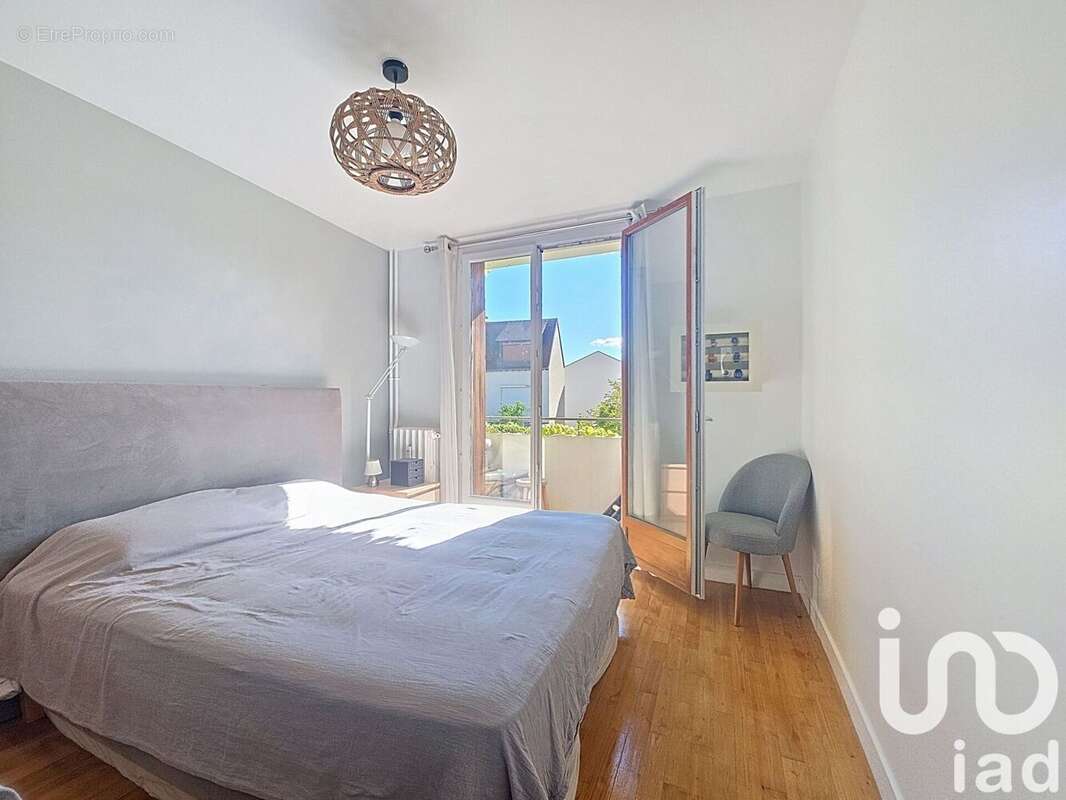 Photo 5 - Appartement à SURESNES