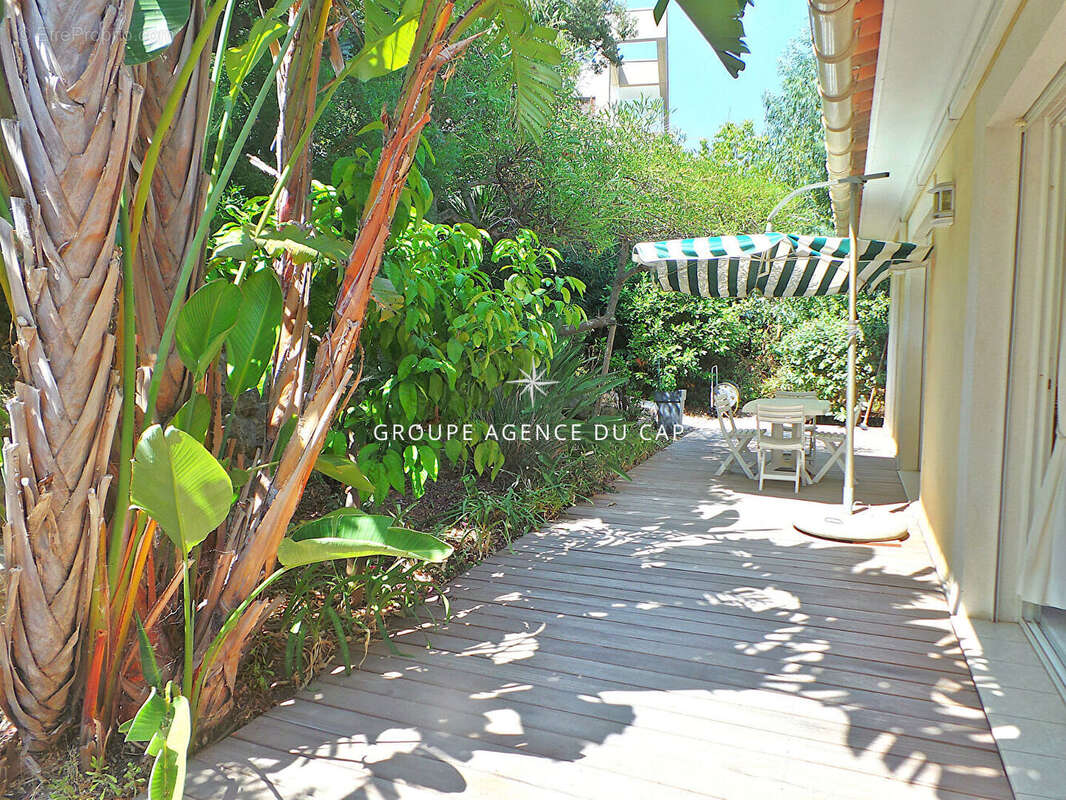 Maison à LES ISSAMBRES