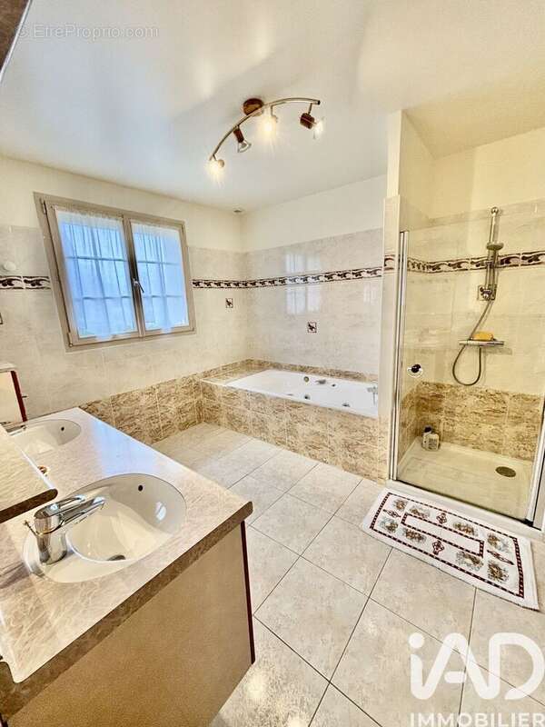 Photo 8 - Maison à CHARBUY