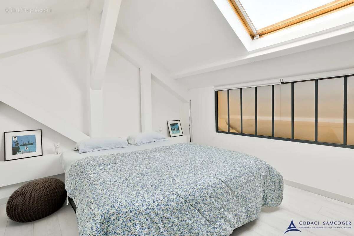 Loft - Quartier Pierre et Marie Curie - Ivry Sur Seine 5 pièce(s) 164.76 m2 - photo 7