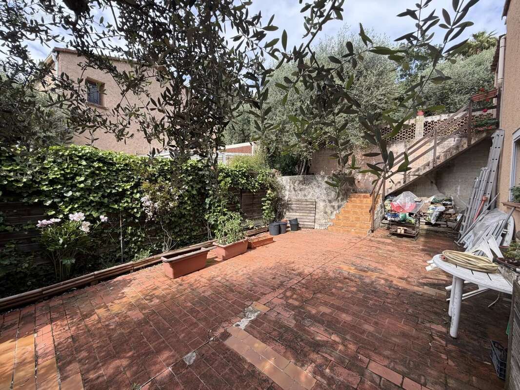 Maison à CONTES