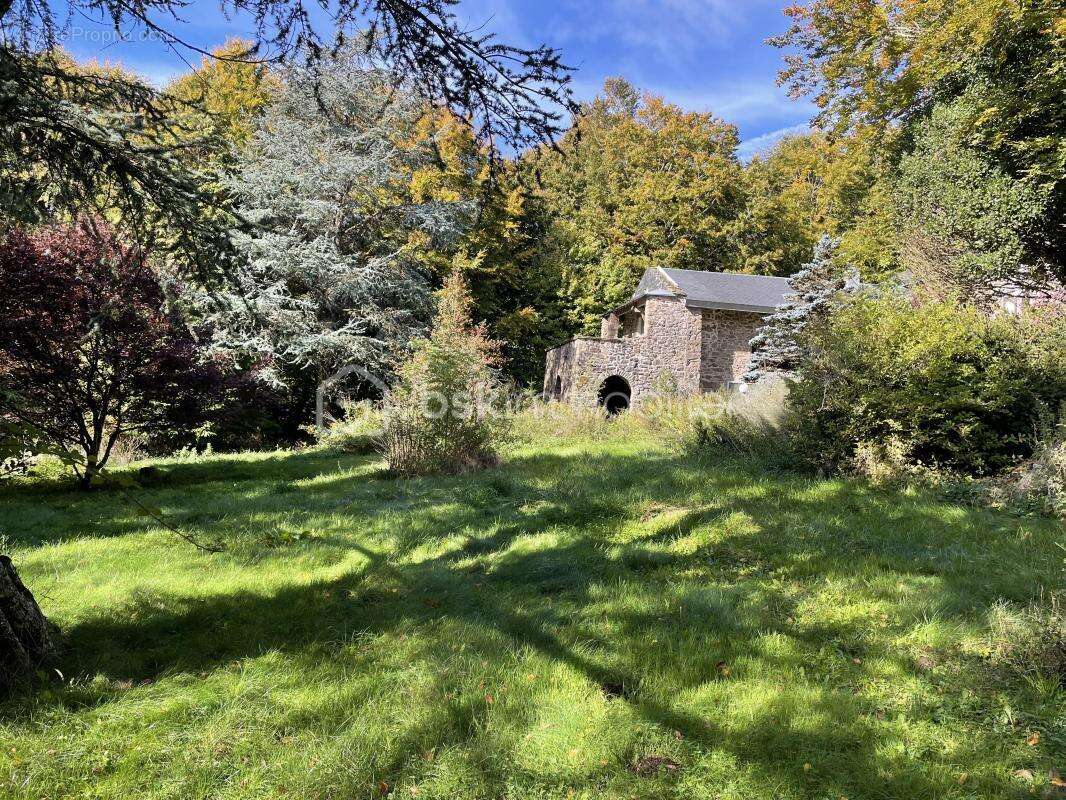 Maison à MURAT-SUR-VEBRE