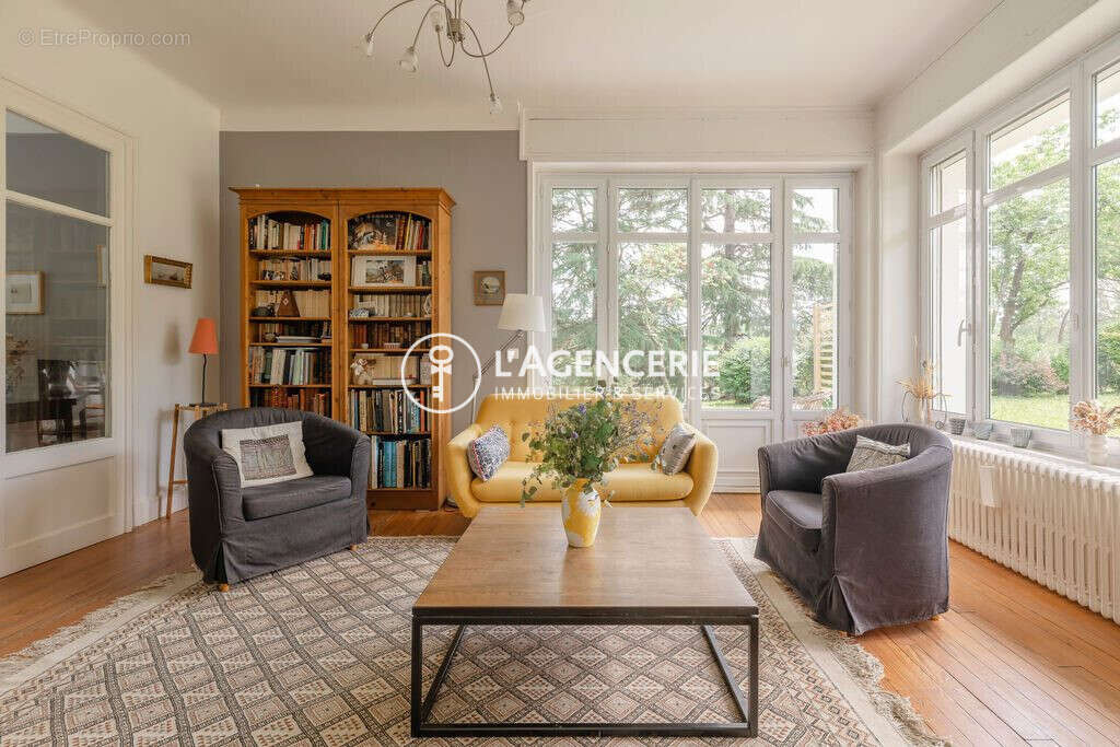 Maison 195 m² à Larressore  - photo 9
