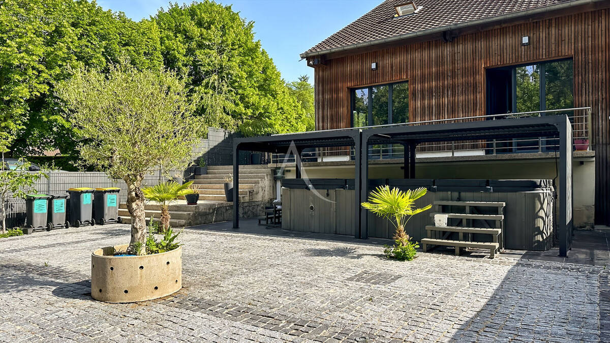 Maison à MONTGEROULT