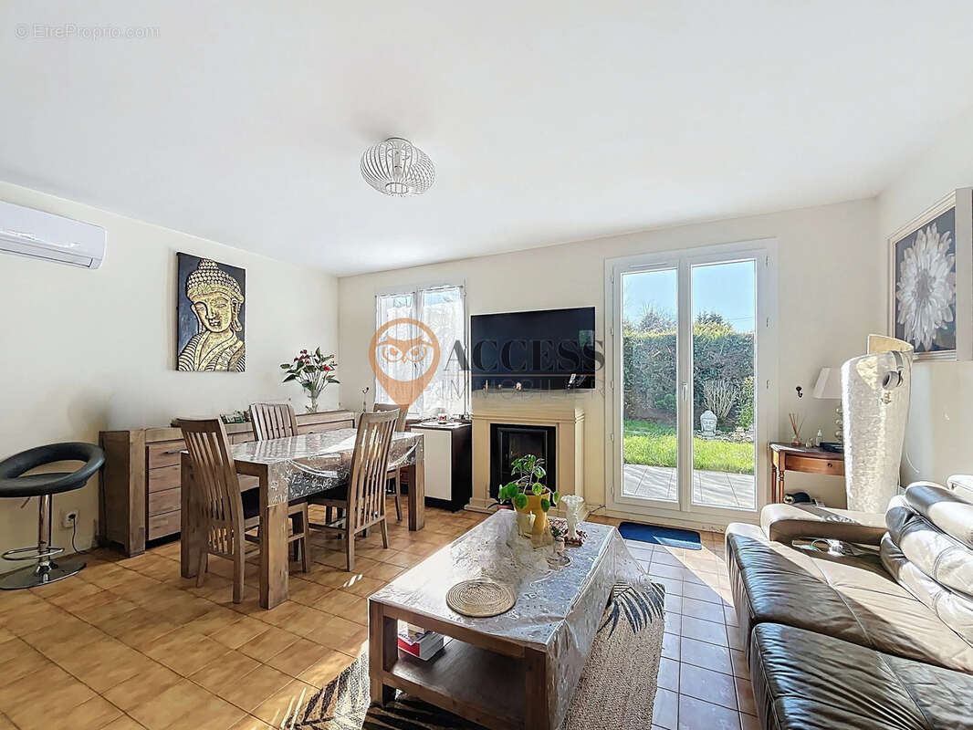 Maison à MONTMORENCY