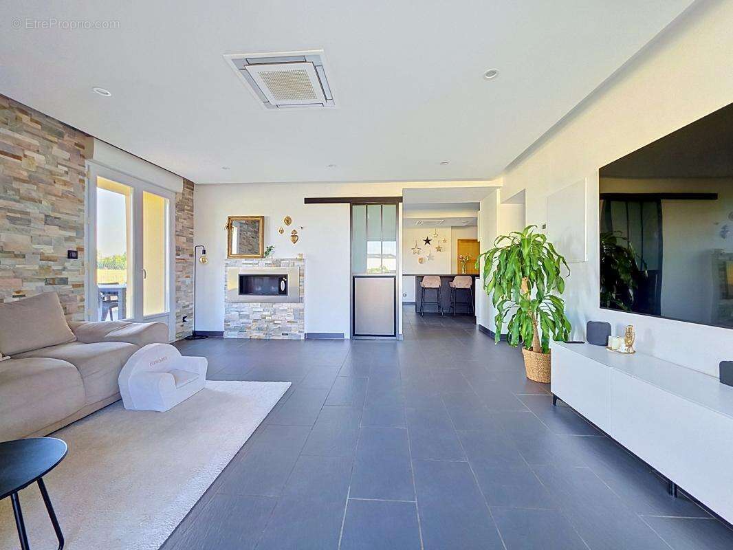 Appartement à DIEMOZ