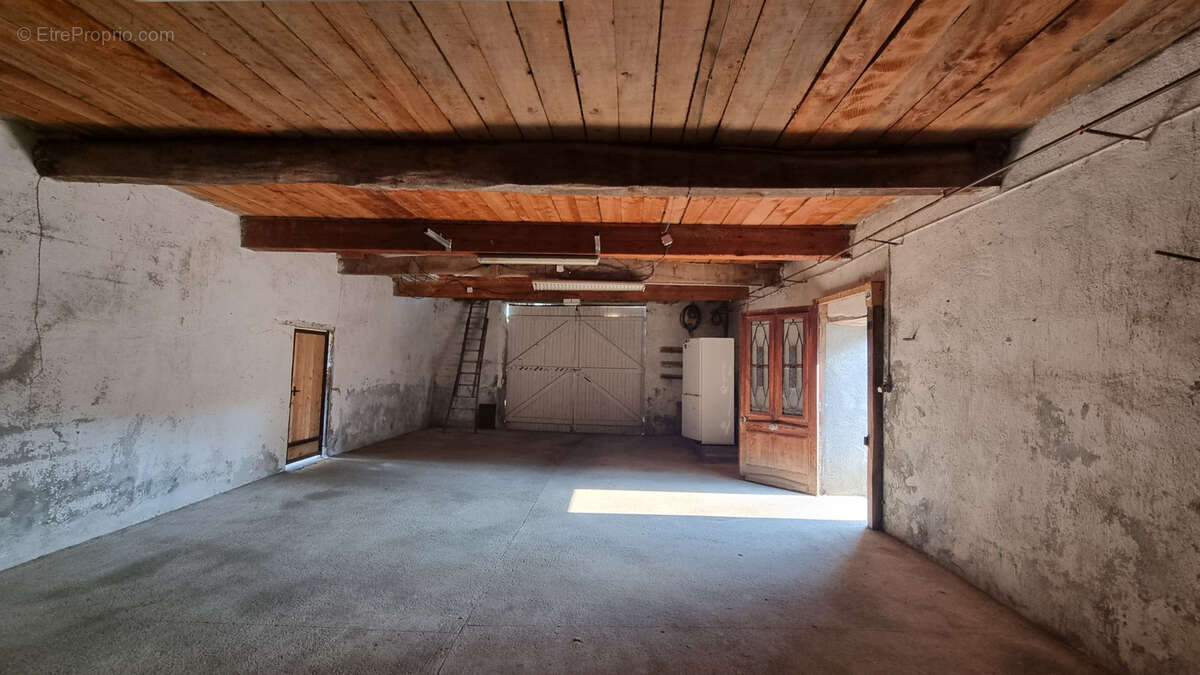 maison de village et sa grange - photo 14