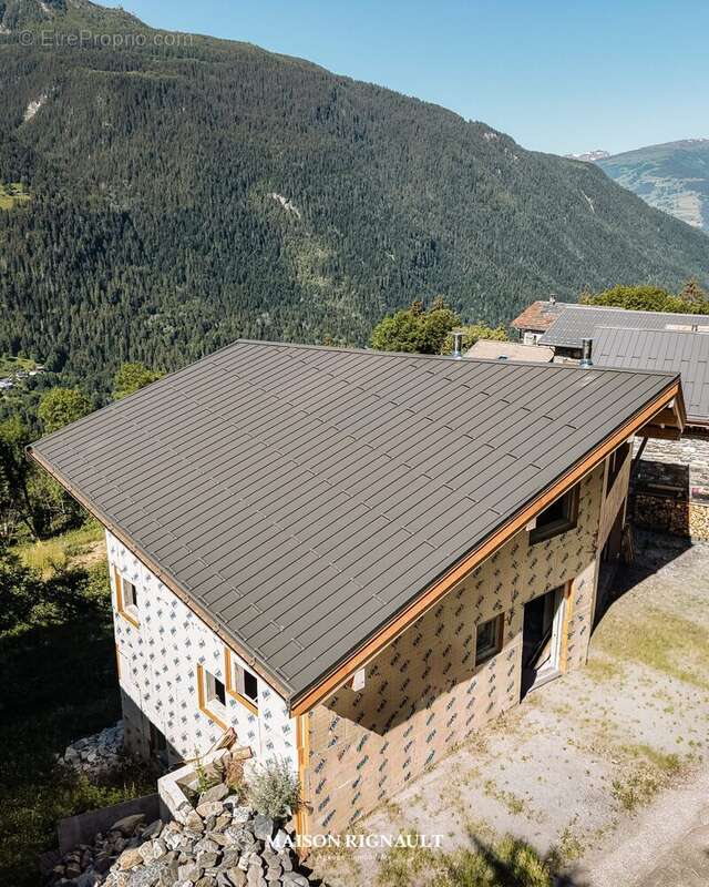 Maison à MONTVALEZAN