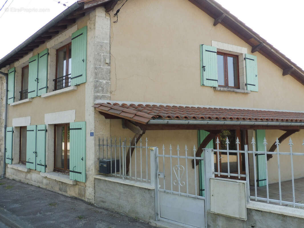 Maison à RIBERAC