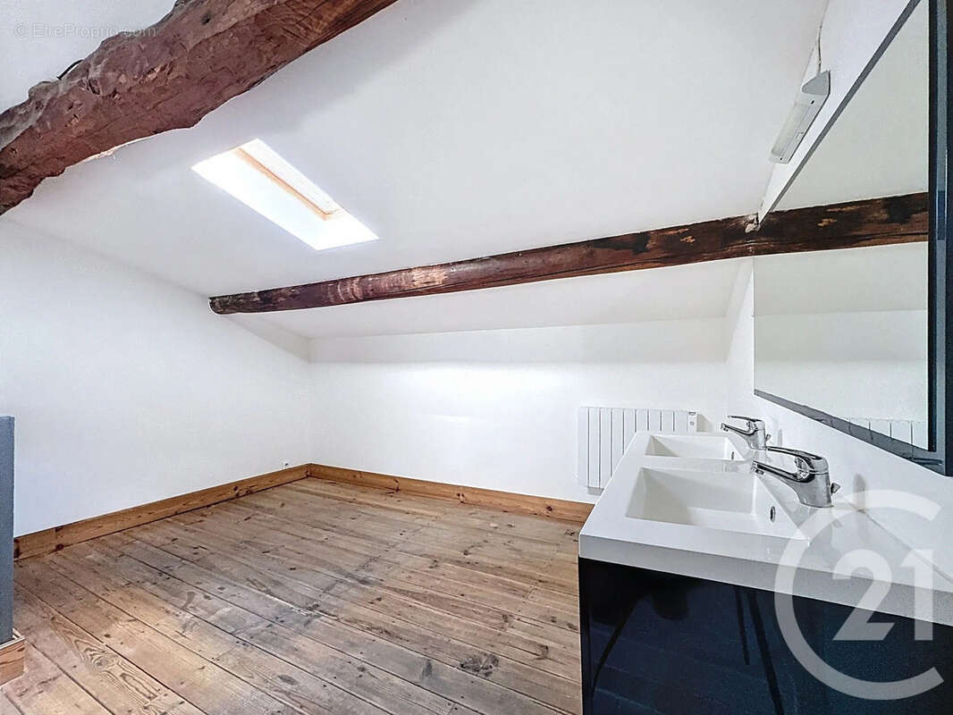 Appartement à TRETS