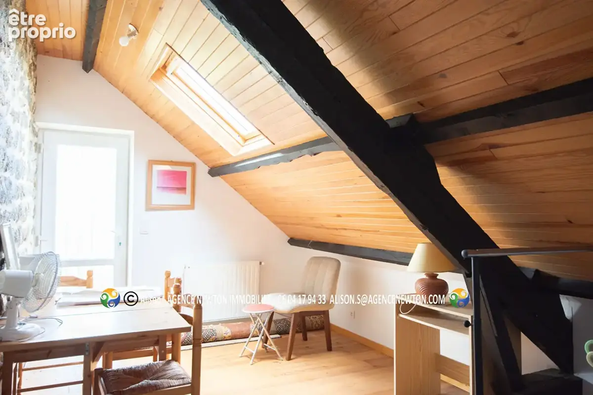SOUS-COMPROMIS - ILLE ET VILAINE, BRETAGNE, près de Saint-James, maison de campagne individuelle de 3 chambres, écuries, 8340m2  - photo 13